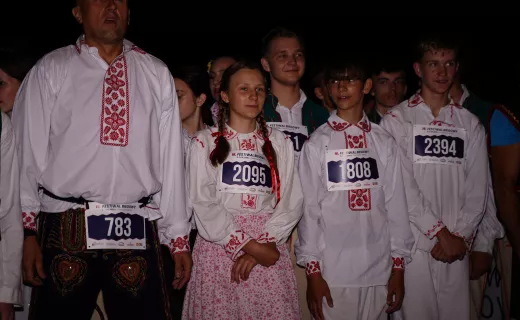 Pobiegli w strojach ludowych po zwycięstwo. Bieg Lachów i Górali rozpoczął 16. Festiwal Biegowy w Piwnicznej - 13